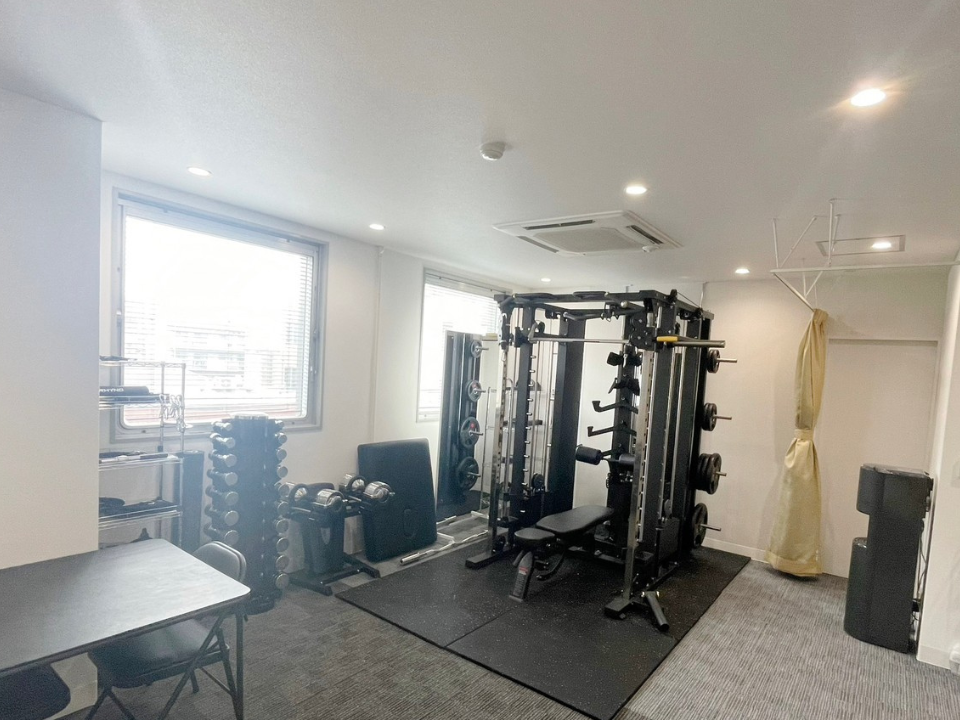 パーソナルジムアヴニール豊中店
