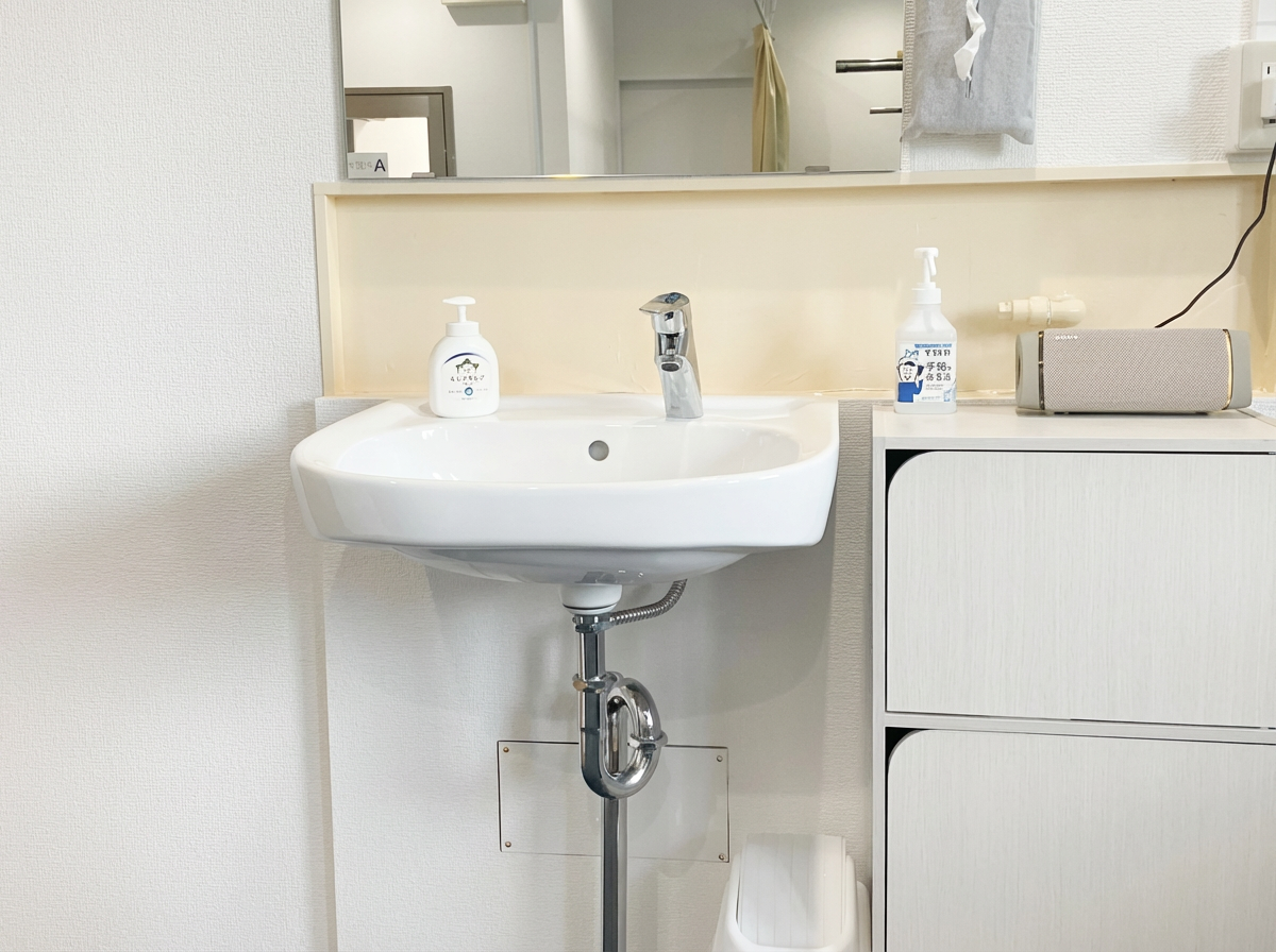 Brighten_the_entire_image_for_a_clearer_look_while-1765507123585