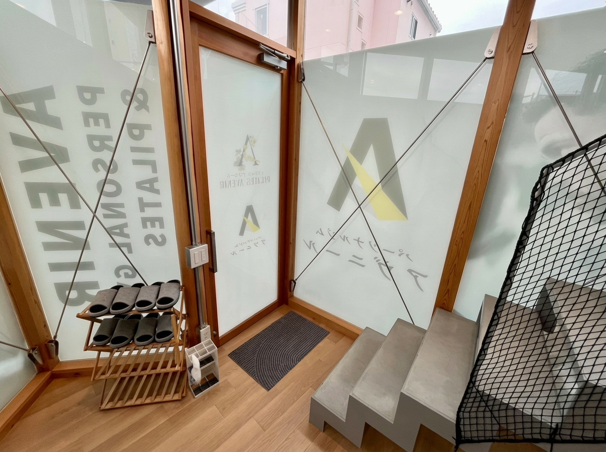 Brighten_the_entire_image_to_make_it_clear_while_p-1765508777386