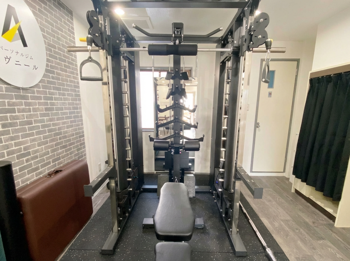 Enhance_the_image_to_maintain_its_authentic_store_-1765439612870