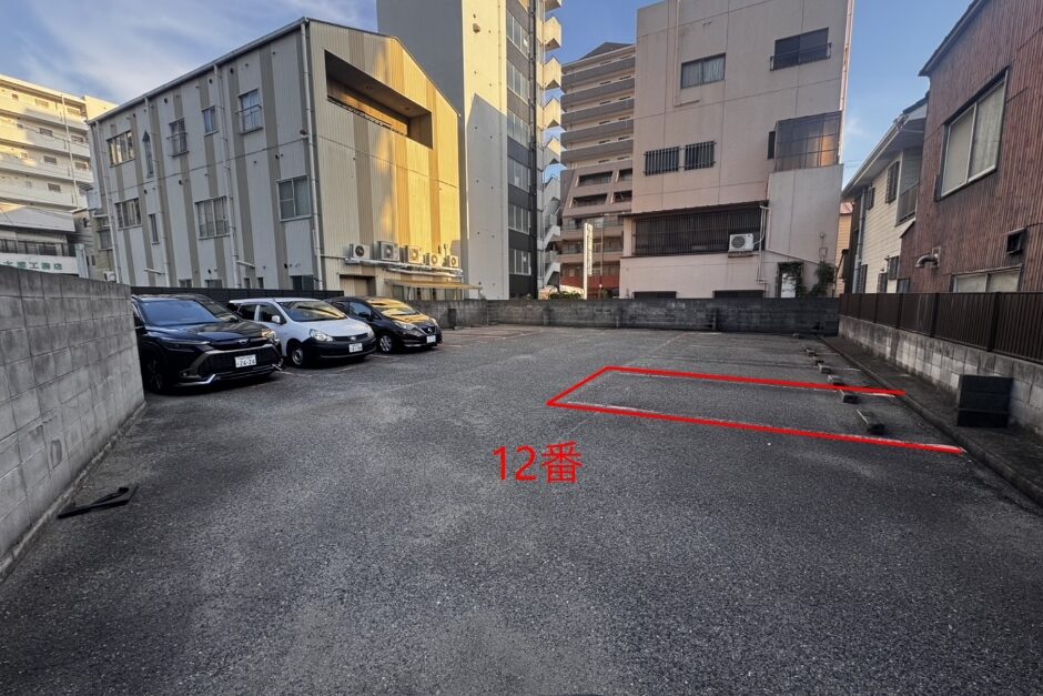 パーソナルジムアヴニール明石店の駐車区画12番