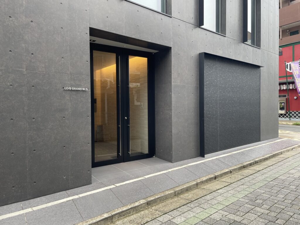 パーソナルジムアヴニール池田店の外観