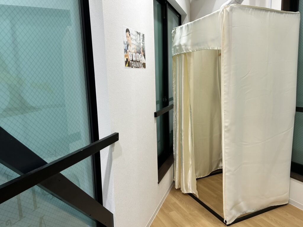 パーソナルジムアヴニール大津京店の更衣室